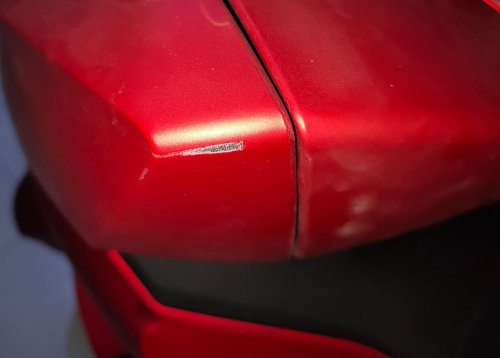Dua Cara Bikin Mulus Bodi Motor Bekas Warna Doff yang Baret Dalam