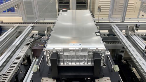 Ford | Tak Lagi Fokus Mobil Listrik, Ford Tarik Rem dan Main di Baterai Model Begini