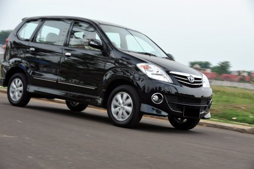 Daftar Harga Mobil Bekas Toyota Avanza 2008-2009 Jelang Lebaran