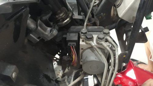 Dua Gejala Awal Kerusakan Sistem Modul Rem ABS di Motor Bekas
