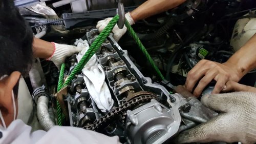 Mesin Mobil Alami Overheat Bisa Bikin Turun Mesin, Ini Jawabannya