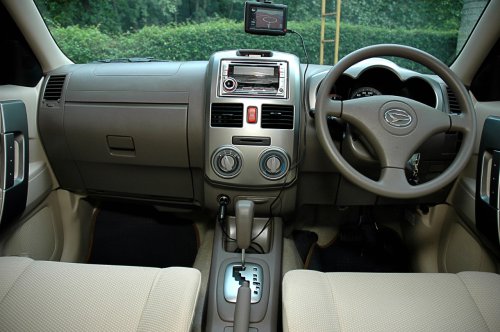 Daihatsu | Daihatsu Terios | Mobil Bekas Daihatsu Terios Konde 2010, Harganya Makin Miring