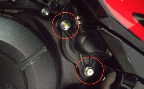 Bukan Keisengan Mekanik, Ini Arti Coretan Berwarna di Baut Motor Baru