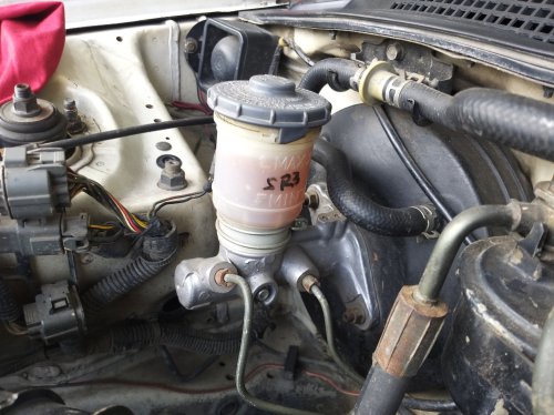 Sambil Ngabuburit, Begini Cara Cek Kerusakan Master Rem di Mobil Bekas