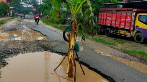 Ramai Debat Jalan Rusak, Kemen PU Cairkan Rp 2,9 Triliun Untuk Inpres Jalan Daerah