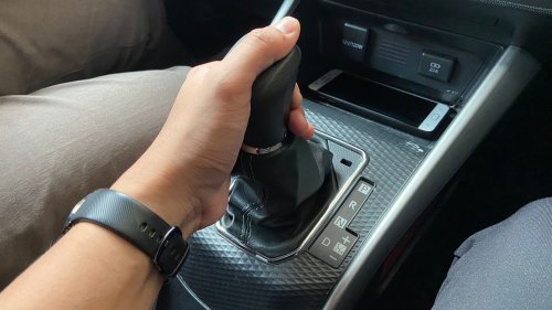 Sebelum Mudik, Ini Dua Penyebab Oli Transmisi Matik Mobil Bekas Bisa Berkurang