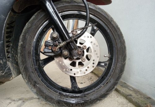 Part Ini Jadi Penyebab Piringan Rem Cakram Motor Kemakan Terus, Apa Saja?