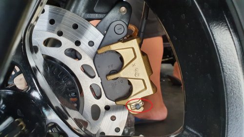 Ternyata Klip Kecil di Kaliper Cakram Motor Bekas Ini Punya Fungsi Penting