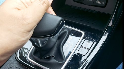 Jangan Cuma Masuk P, Kebiasaan Parkir Begini Bisa Merusak Girboks Mobil Matik