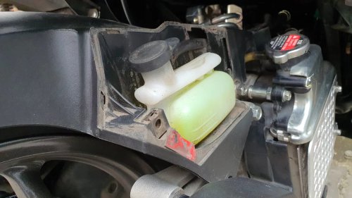 Ternyata Air Radiator Bisa Berlendir, Ini Efek Sampingnya Ke Motor Bekas
