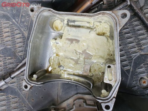 Begini Cara Mengatasi Air Radiator Yang Bercampur Dengan Oli Mesin Motor