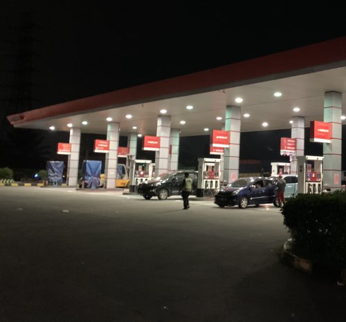 Terungkap! Ini Fakta Terkait Mitos Isi Bensin di SPBU Saat Hujan Dapat Lebih Banyak