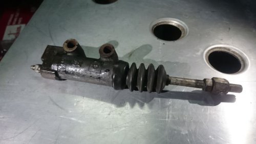 Begini Cara Deteksi Master Kopling Mobil Bekas Manual Yang Bermasalah