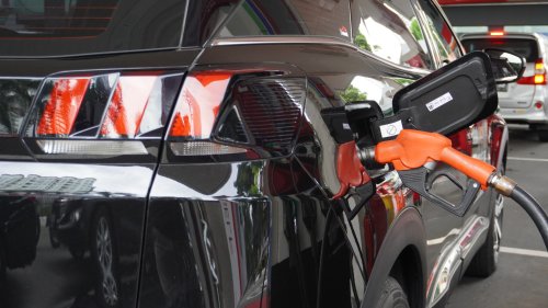 Harga Pertamax Turbo dan Solar Non Subsidi Melambung Hingga Rp 9.400