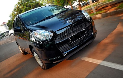 Daihatsu, Daihatsu Ayla, Bikin Ngiler, Harga Mobil Bekas Daihatsu Ayla 2014 Makin Miring Jelang Puasa