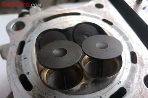 Begini Caranya Memperbaiki Klep Yang Bocor Di Motor Bekas , Simak Gaes