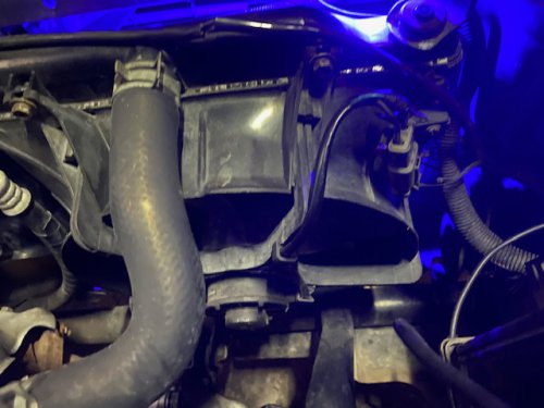 Dua Penyebab Utama Mesin Mobil Bekas Overheat Setiap AC Nyala