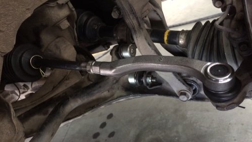 Komponen Tie Rod Mobil yang Rusak Bikin Enggak Bisa Spooring