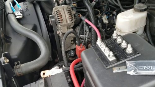 Penyebab Korsleting Kabel Audio Mobil, Jangan Sepelekan Hal Ini