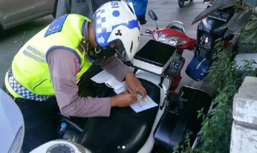 Taring Polisi Diasah Lagi, Porsi Tilang Manual Pakai Blanko Kembali Ditambah 30 Persen