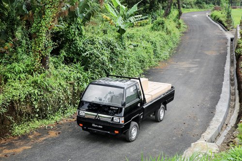 Cocok Dipakai Kerja Keras Cari Cuan, Intip Harga Mitsubishi Colt L300