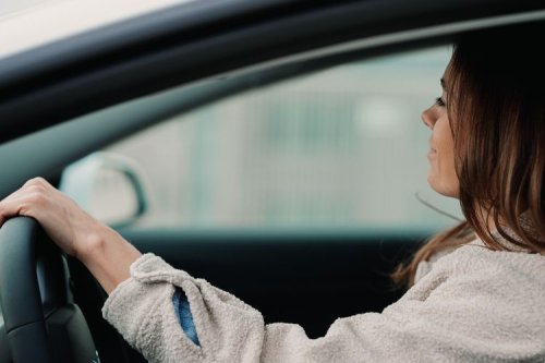 Bukan Mitos, Wanita Lebih Rentan Cedera Saat Kecelakaan Mobil Karena Ini