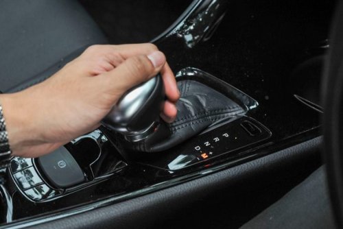 Ternyata Bahaya kalau Terlalu Lama Pakai Gigi L di Mobil Matic