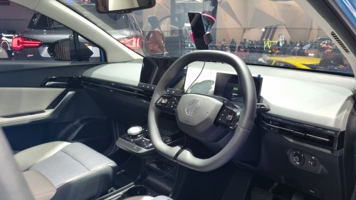 Tetap Eksis, MG4 EV Jadi The Best Small EV OTOMOTIF Award 2026