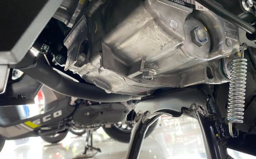 Alasan Kenapa Baut Tap Oli Mesin Motor Bekas Dikasih Selotip Atau Lem Cair