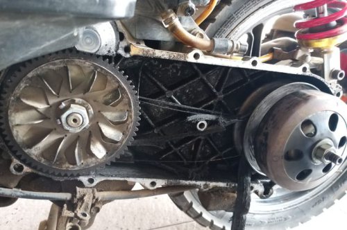 Ternyata Gemuk CVT Bisa Bikin V-belt Motor Matic Cepat Putus