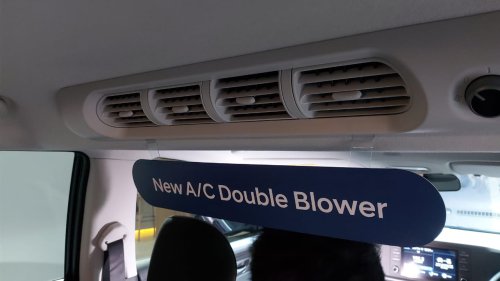 Membersihkan Blower AC Mobil Ternyata Bisa Hilangkan Bau Apek