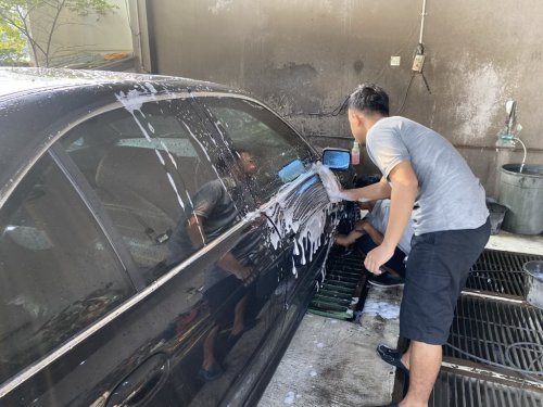 Begini Cara Mudah Bersihkan Debu di Bodi Mobil Bekas Saat Puasa