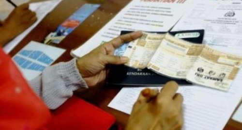 Persulit Warga Bayar Pajak, Dedi Mulyadi Nonaktifkan Kepala Samsat dan Periksa Internal