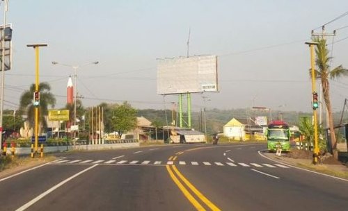 Mudik Lebaran Anti Nyasar, Kenali Fungsi Marka Kuning di Jalan Nasional