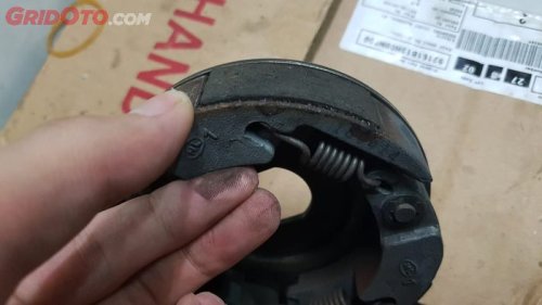 Pemilik Skutik Perlu Tahu, Ini Ciri Per Sentrifugal Mulai Lemah