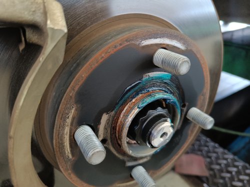 Bearing Roda Mobil Oblak Bikin Setir Bergetar, Ini Penjelasannya