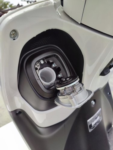 Nggak Berbau Busuk, Begini Cara Mengetahui Bensin di Tangki Motor Basi