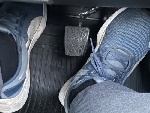 Lima Ciri Kampas Rem Mobil Mulai Habis, Jangan Tunggu Bunyi Berdecit!