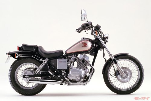 Honda, Punya Tampang Macho, Cruiser Jadul Honda Ini Ternyata Konsumsi Bensinnya Irit Juga