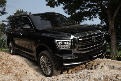 Mobil Jenderal Versi Hemat, Segini Konsumsi BBM Tank 500 HEV