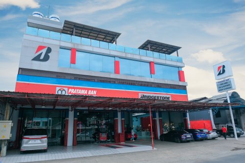 Bukan Cuma Pabrik, Bridgestone Sudah Punya 400 TOMO dan 1.500 Toko di Indonesia