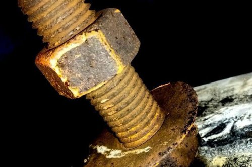 Cara Mudah Mencegah Baut Di Motor Bekas Karatan dan Macet Di Musim Hujan