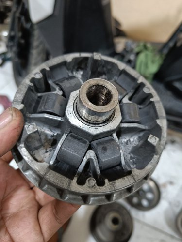 Harus Tahu, Dua Hal Sepele Ini Penyebab Roller Motor Matic Cepat Peang