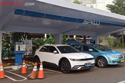 Libur Nataru Mobil Listrik Nyolok Terus di SPKLU, Ini Data dari PLN