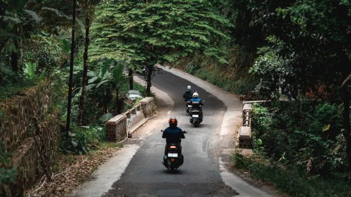 Bisa Bantu Ngerem! Ini Cara Pakai Y-Shift NMAX dan Aerox Turbo di Pegunungan