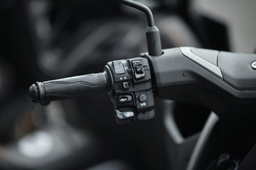 Update Harga NMAX Turbo Oktober 2025, Varian YECVT dan non-YECVT Selisih Segini