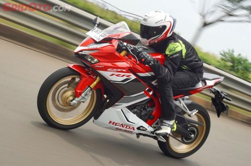 Motor Sport, Honda, Promo Oktober Motor Sport Honda, Diskon Hingga Rp 8 Juta dan Free Oli
