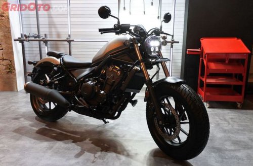 Penasaran Sama Harga Moge Honda? Ada 9 Tipe, Termurah Motor Ini