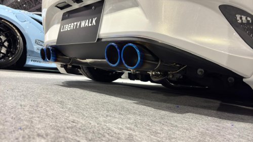 Jangan Panik, Ini Penjelasan Knalpot Mobil Keluar Air di Pagi Hari