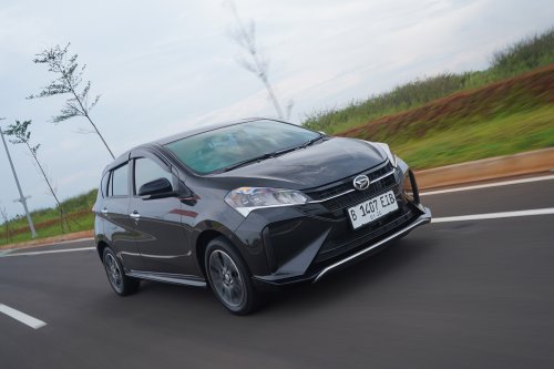 Daihatsu, Daihatsu Sirion, Kesengsem Daihatsu Sirion? Simak Dulu Nih Seirit Apa Mobilnya